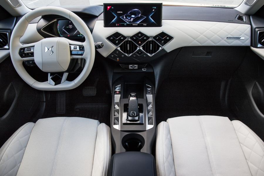 Торпедо DS 3 Crossback E-Tense 2019 года  (WW) (фото 24 из 42)